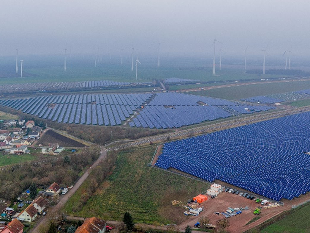72-MW-Utility-Projekt in Deutschland setzt auf AIKOs ABC-Technologie mit Solar-Modulen der n?chsten Generation.